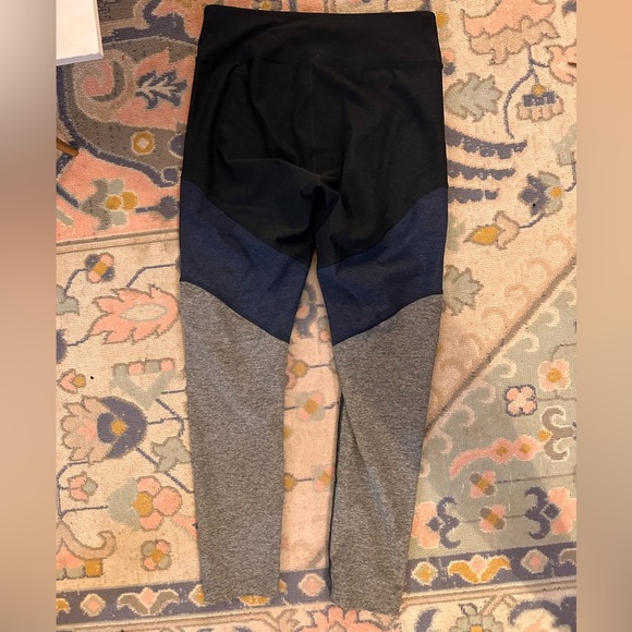 Outdoor Voices Leggings - Picture 4 of 5